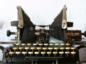 Rédaction de texte sur machine à écrire